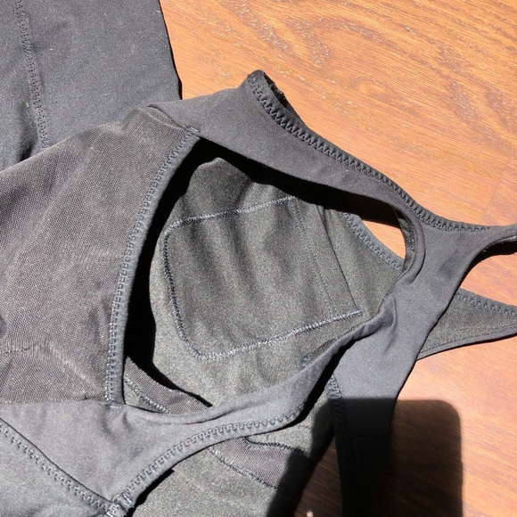 Lululemon tank *like new condition* - Picture 6 of 6